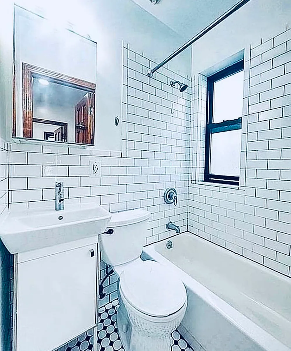 Building Photo - 173 E 101st St #4F