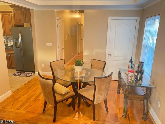 3rd image of 781 Highland Ave #2