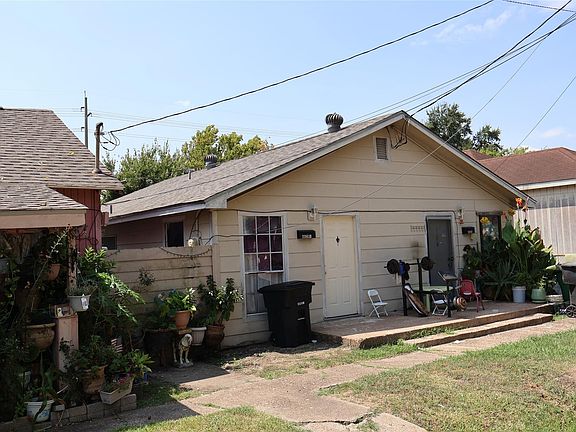 4th image of 8628 John St