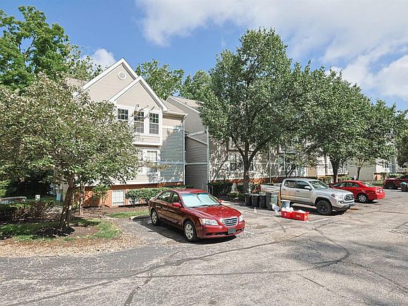 3rd image of 118 High Ridge Ct