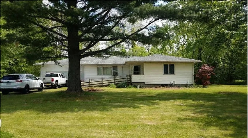 16 N Mitchell Rd photo 1