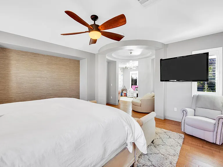 2315 Malaga Peak St — Photo 15