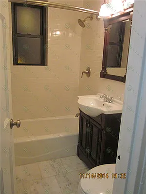 Rented by Kian Realty | media 50