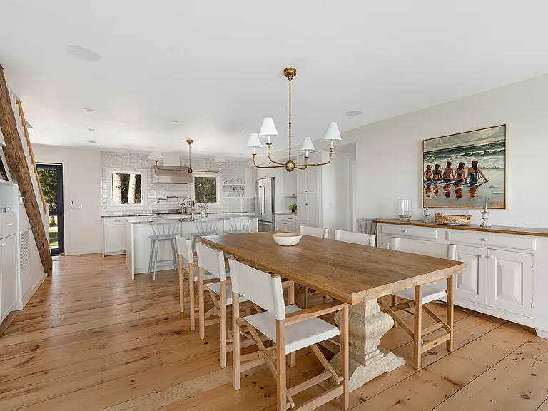 1082 Springs Fireplace Rd — Photo 14