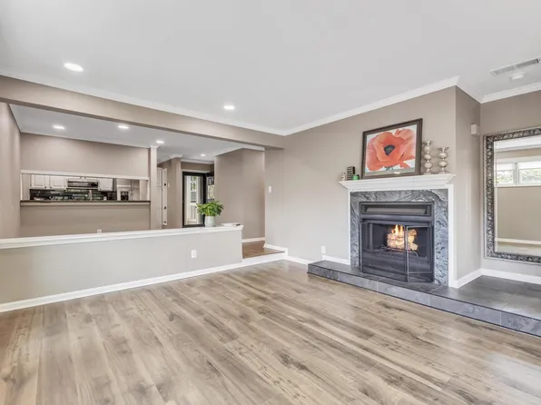 720 Bishops Park Dr Unit 203, Raleigh, NC 27605