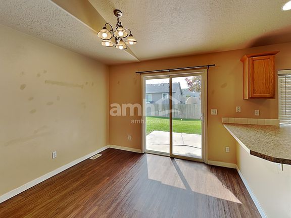 5th image of 11603 Shelburne St