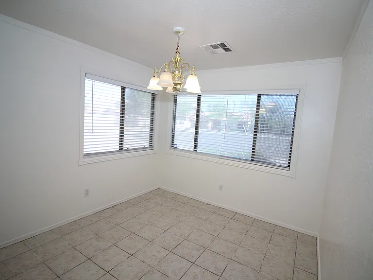 7124 N 77th Dr — Photo 13