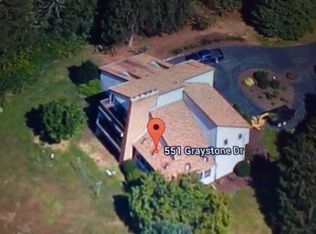551 Graystone Dr, Cherryville, PA 18035