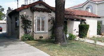 1st image of 3824 Earle Ave