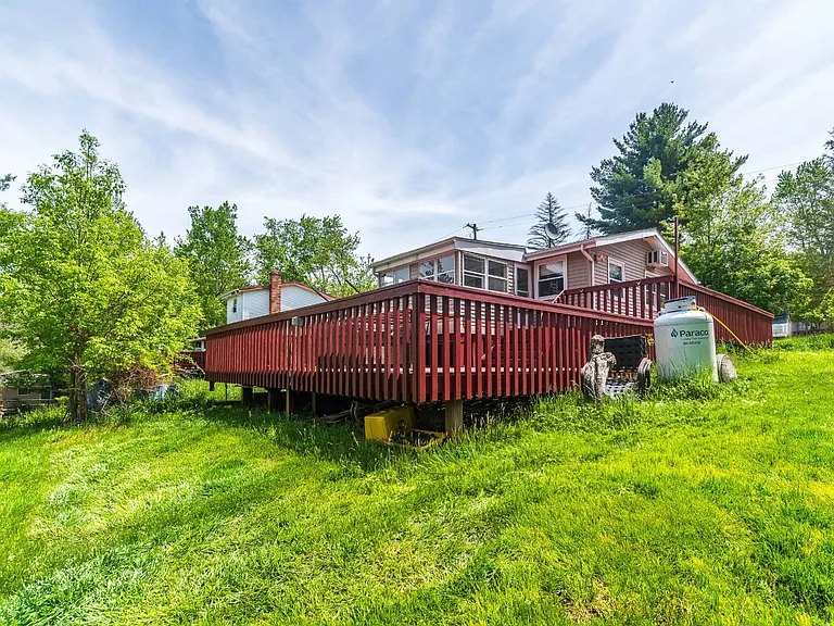 9 Shirley Rd — Photo 38