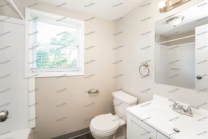 16209 Glendale Ave — Photo 11