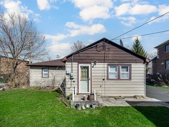 9506 Natoma Ave, Oak Lawn, IL 60453