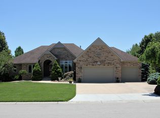 3005 NW Ashurst Dr, Lees Summit, MO 64081