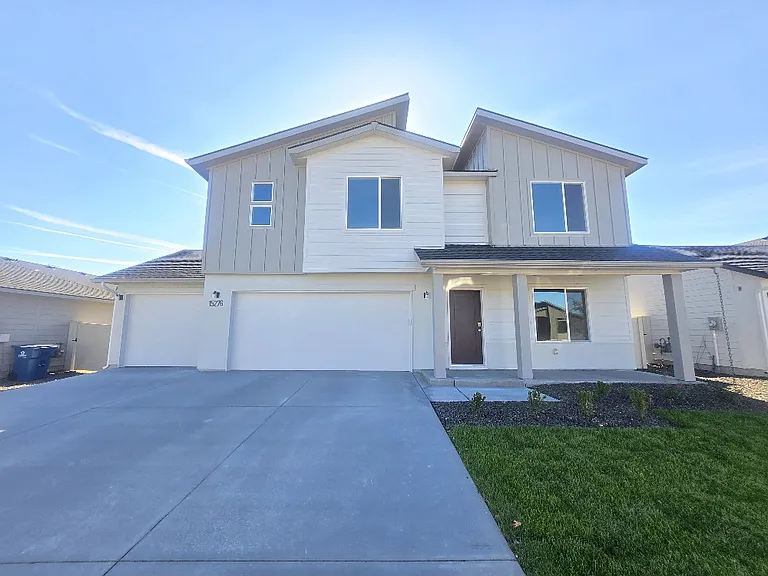 15276 Fuchsia Ave — Photo 3