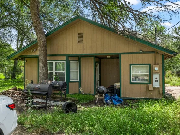 151 High Ridge Dr, Del Valle, TX 78617