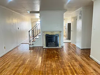 8715 Seaview Avenue, #2