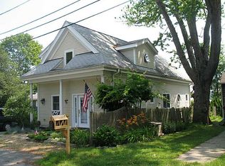 7 Hawthorne Ave, Bristol, RI 02809