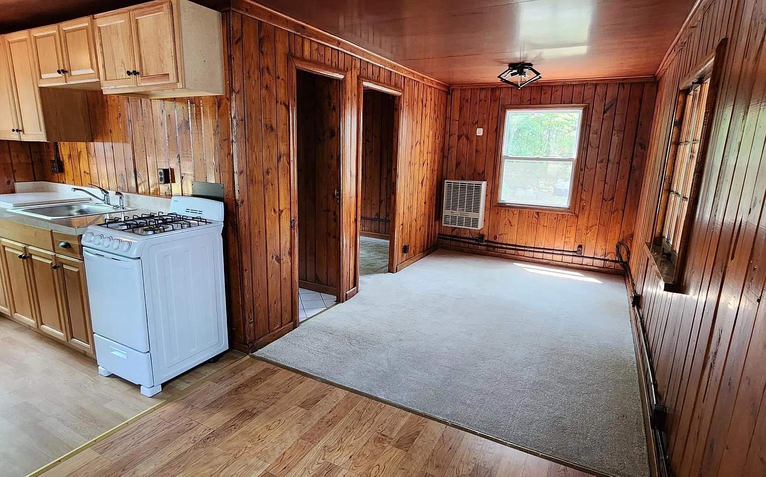 6718 Academy Dr — Photo 4