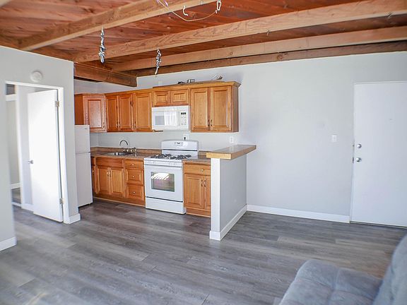 3rd image of 3954 Mission Blvd