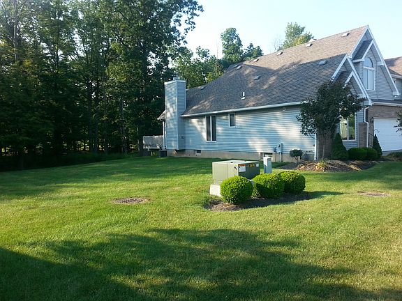 3rd image of 355 White Oak Ln