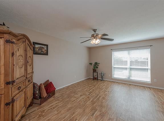 5th image of 6713 Matson Dr