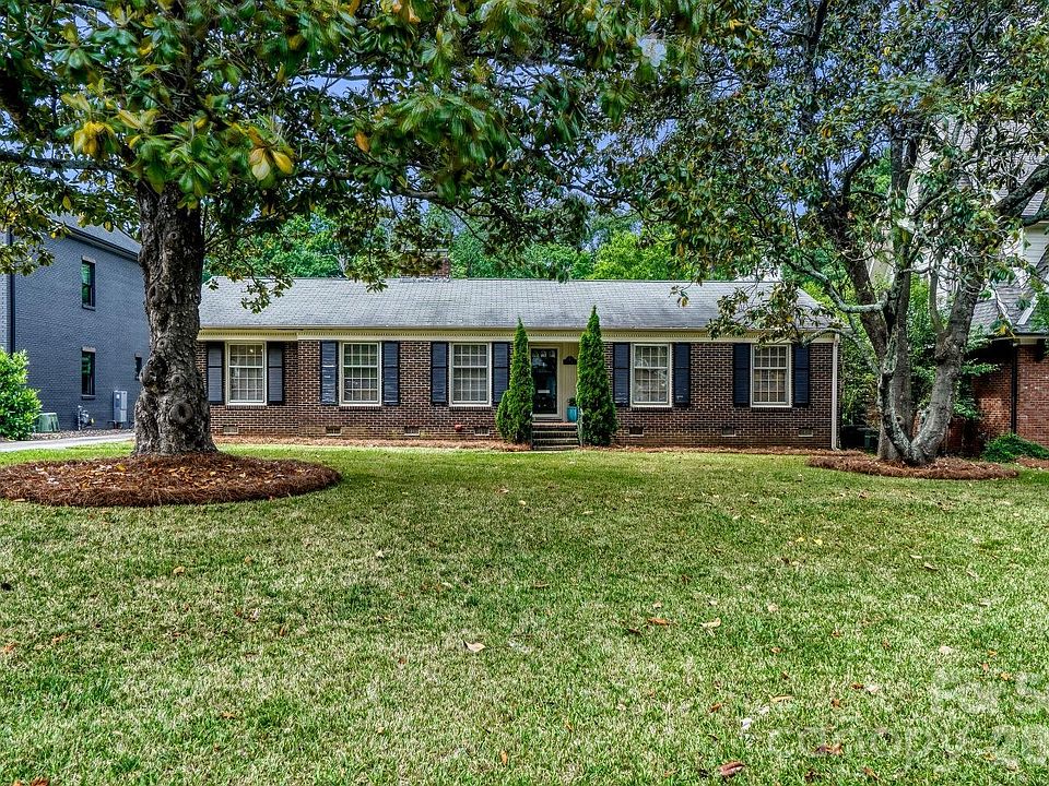 1st image of 215 Scofield Rd