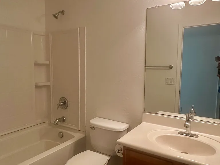 8352 W Vernon Ave — Photo 16