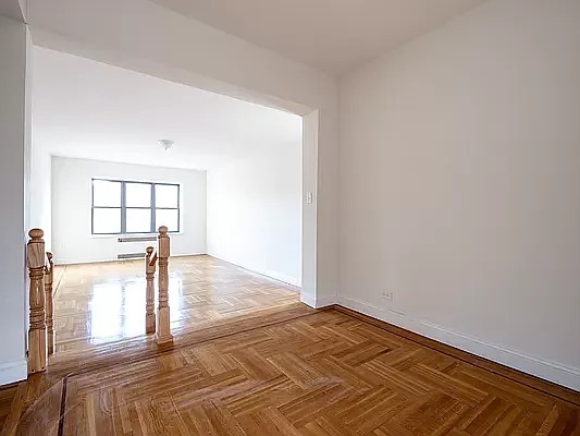 Rented by Contact Realty | media 2