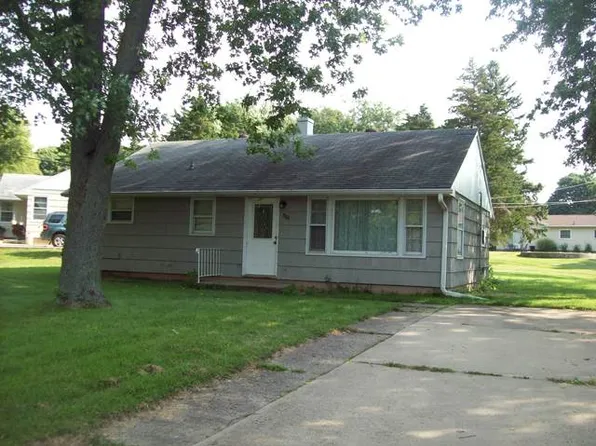 301 Meltzer St, Walnut, IL 61376