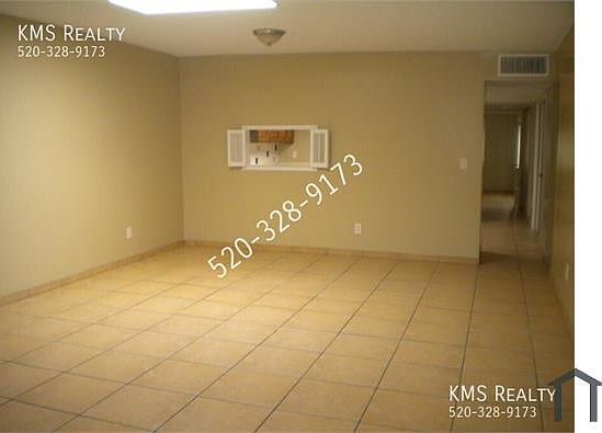 2nd image of 9157 E Broadway Blvd Unit B