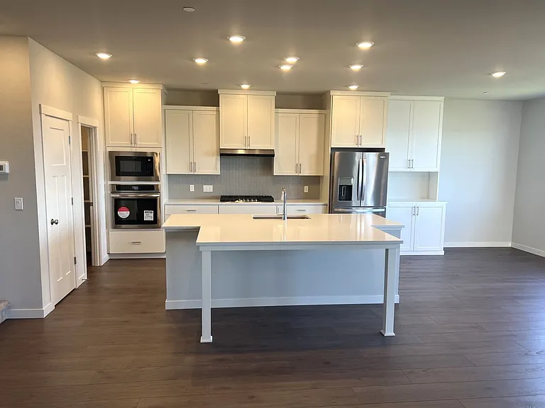 12161 SW Champlin Ln — Photo 15