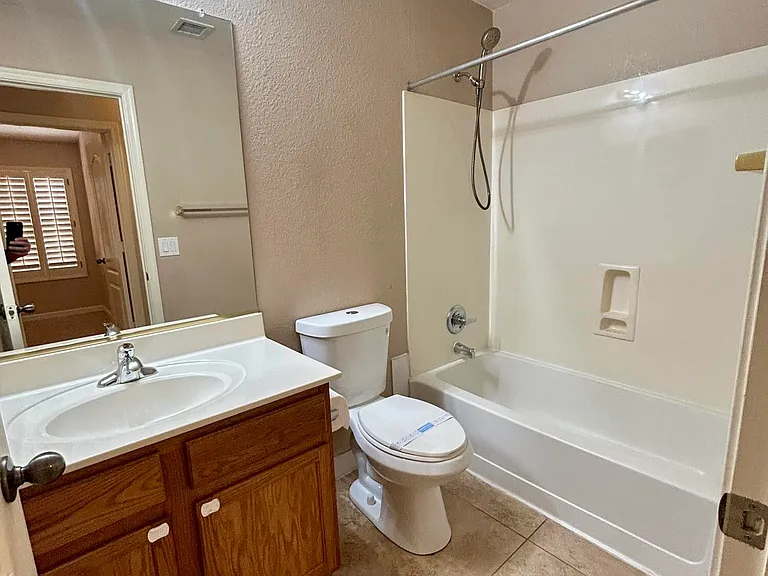 12406 W San Juan Ave — Photo 15