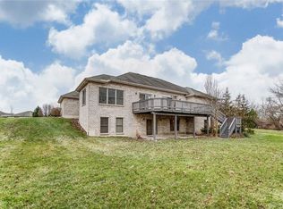857 Saint Simons Ln, Dayton, OH 45458