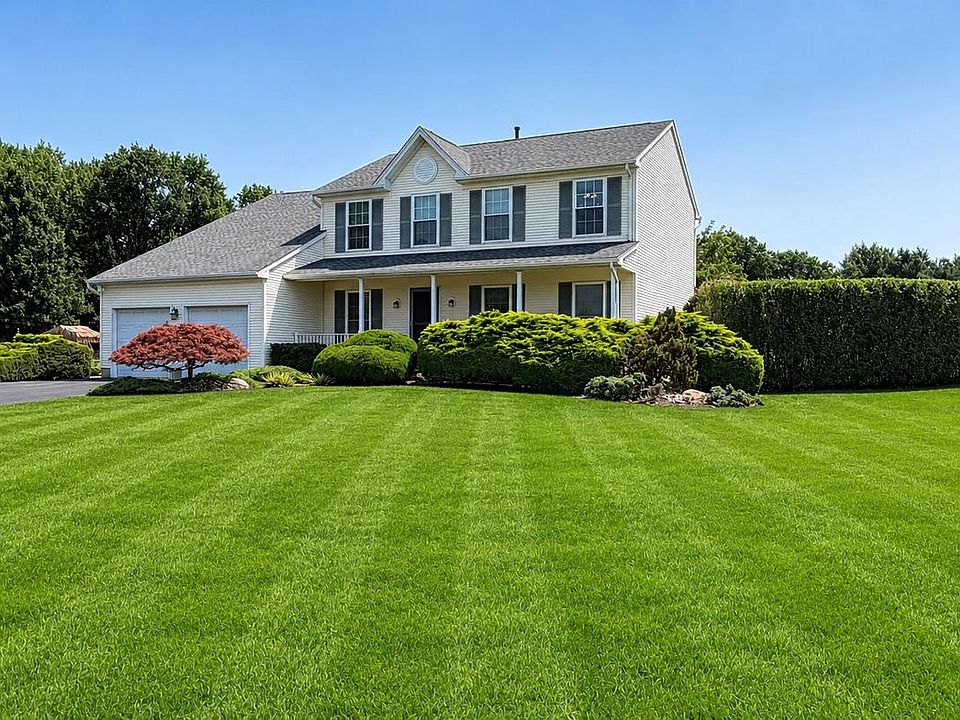 1st image of 4 Acacia Ave