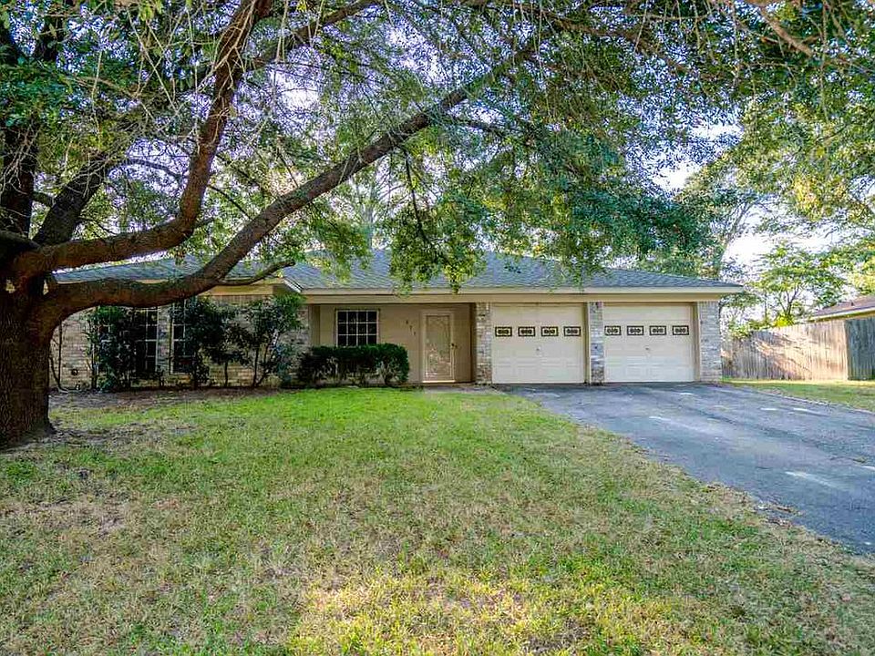 1st image of 975 Melinda Ln