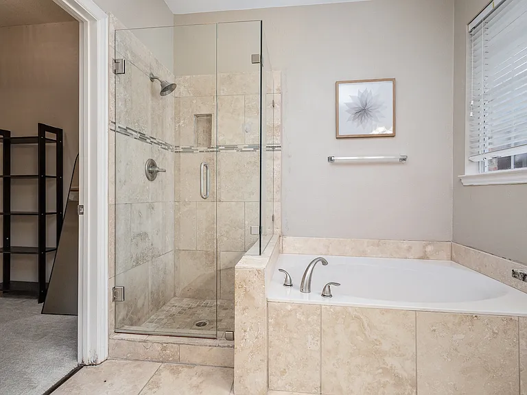 4417 Staten Island Dr — Photo 20
