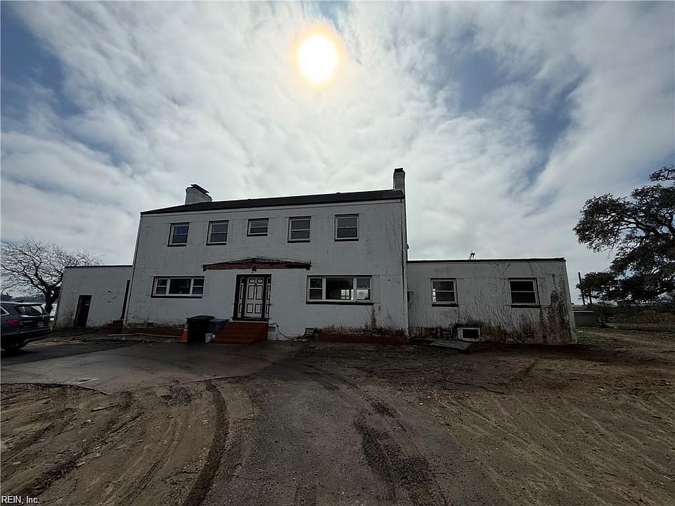 2nd image of 323 S Willard Ave
