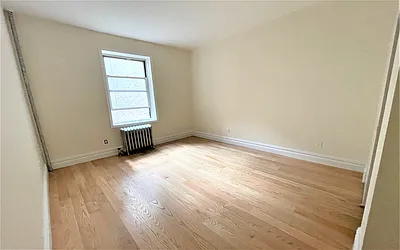 Rented by Manhattan Realty Group