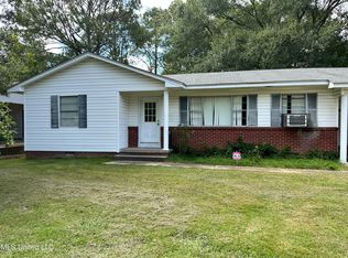 1044 Cooper Rd, Jackson, MS 39212