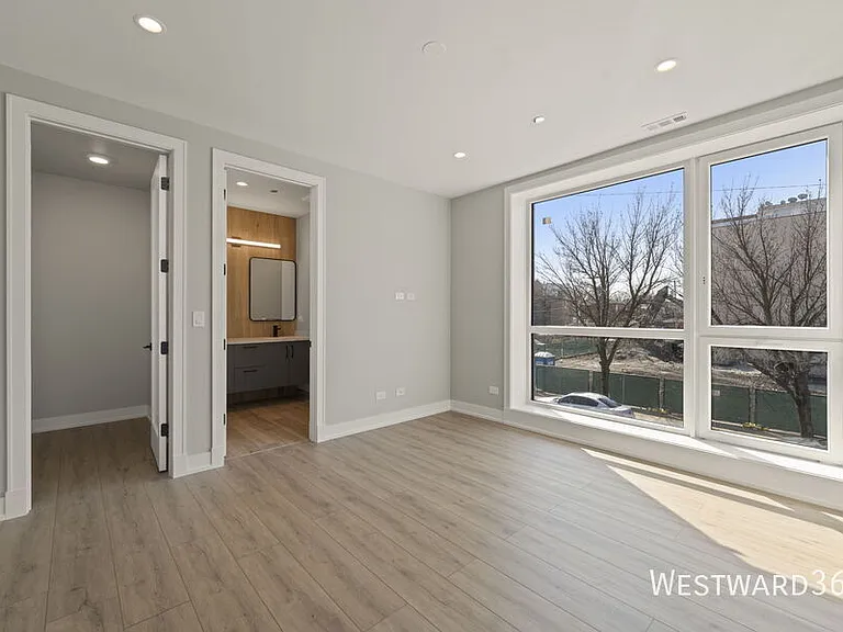 2354 W Polk St #205 — Photo 10