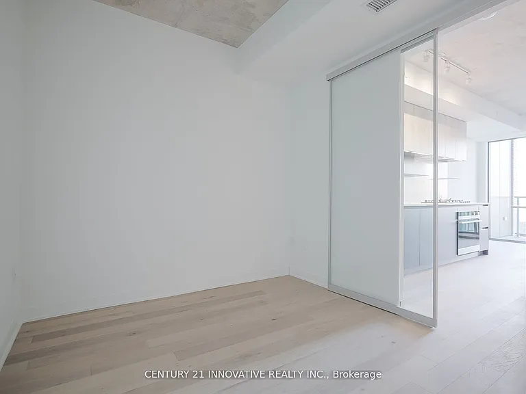 2625 Dundas St W #311 — Photo 20