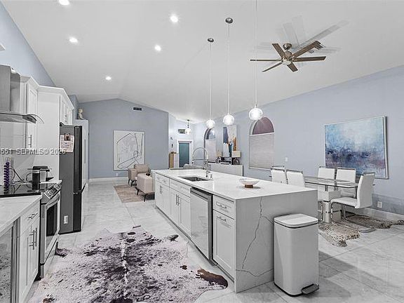 2nd image of 6952 NW 27th Ct