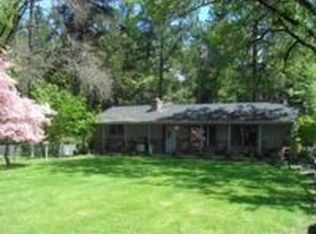 182 Dawn Allan Dr, Grants Pass, OR 97527