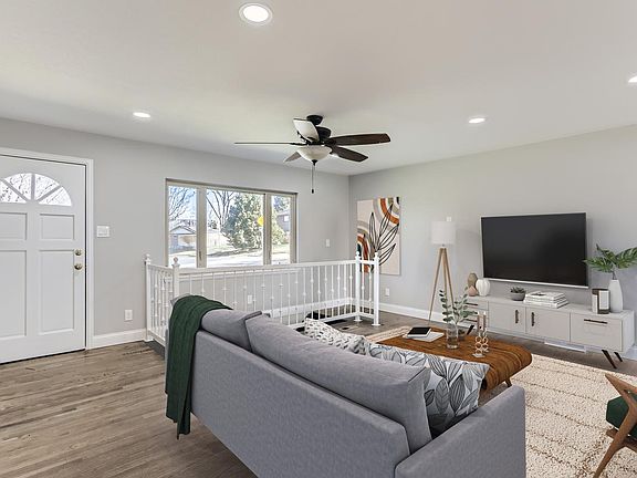 Furnished common areas! (Actual furniture will vary)
