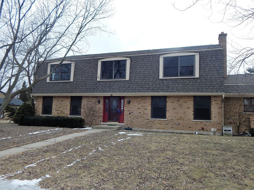 1st image of 327 Clearbrook Ct