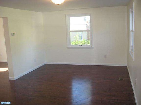 5th image of 1814 Melrose Ave