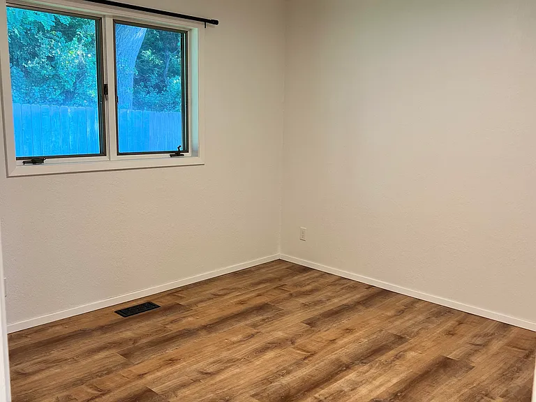 3429 E Boise Ave — Photo 8