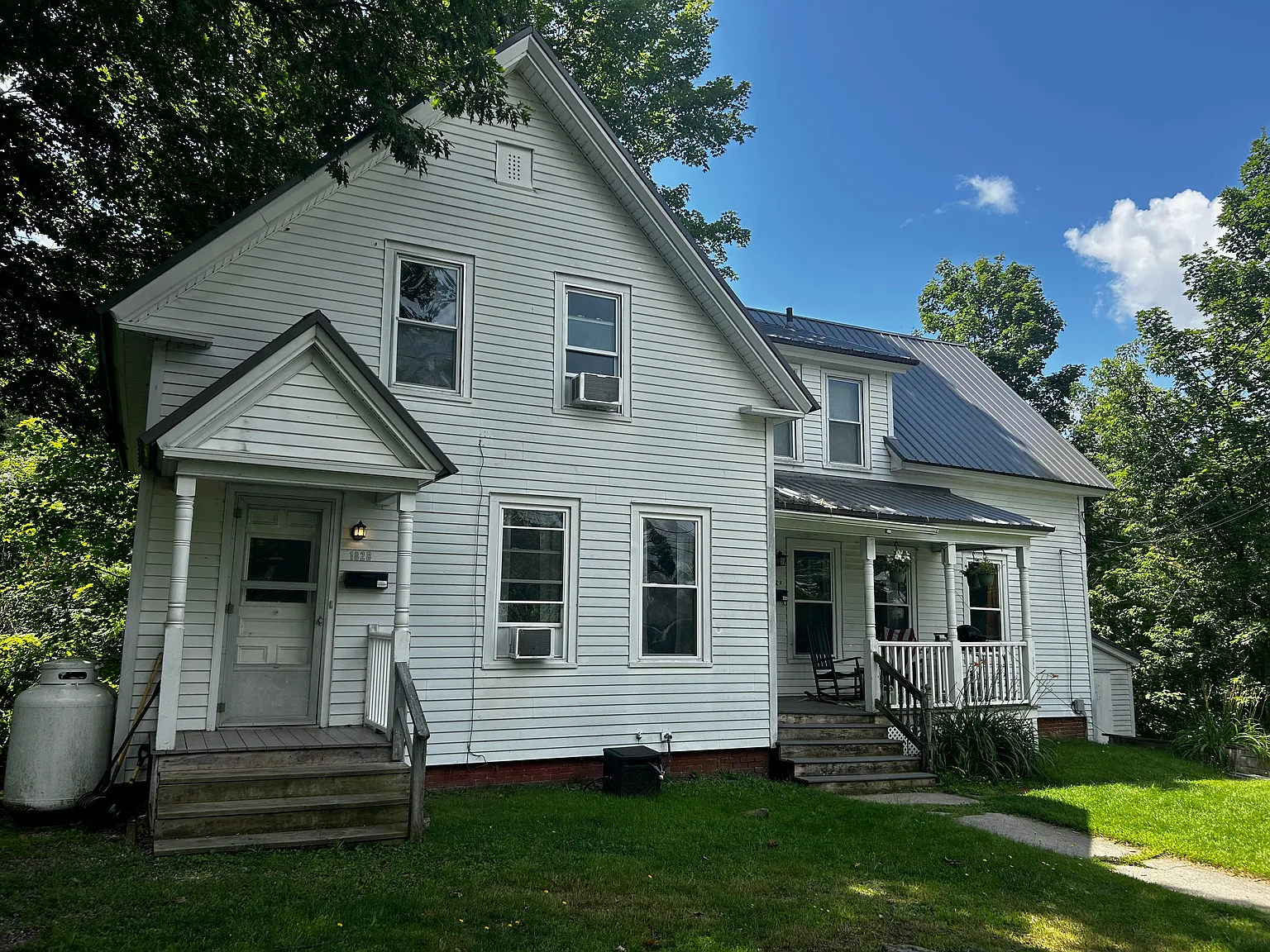 3 bed, $1,925 — Photo 2