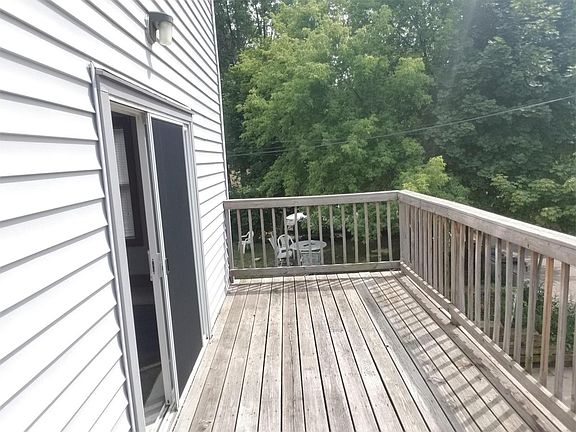 5th image of 3369 N Bartlett Ave #B