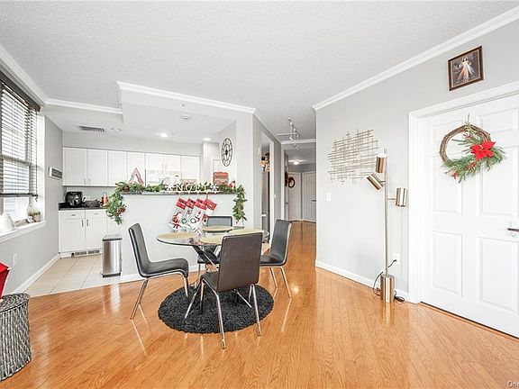 4th image of 300 Mamaroneck Ave APT 332